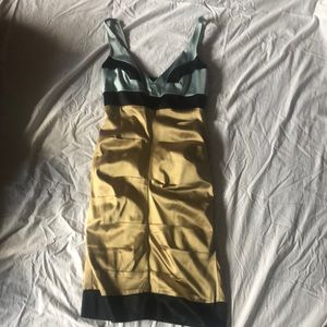 Nicole MILLER  Dress